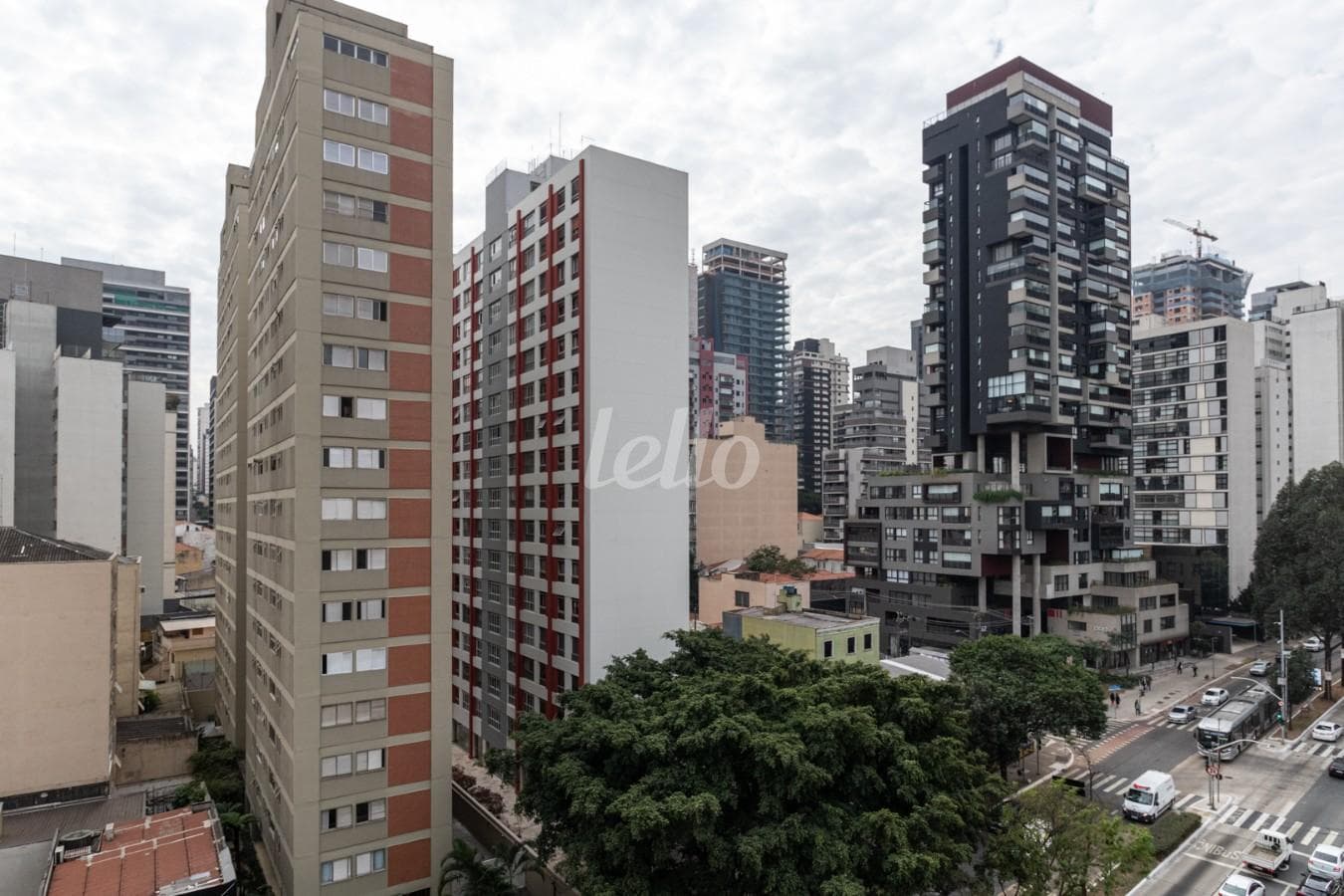 VISTA DA SALA de Apartamento com 76 m² em Cerqueira César - São Paulo