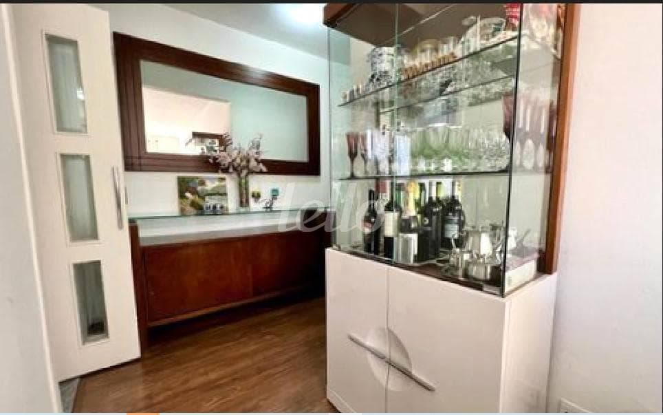 SALA de Apartamento com 70 m² em Parque Imperial - São Paulo