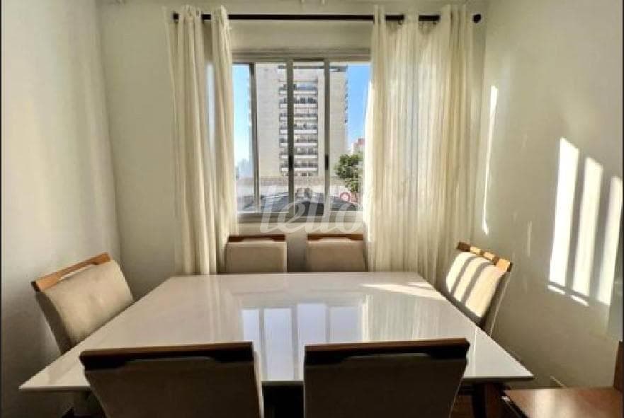 SALA de Apartamento com 70 m² em Parque Imperial - São Paulo