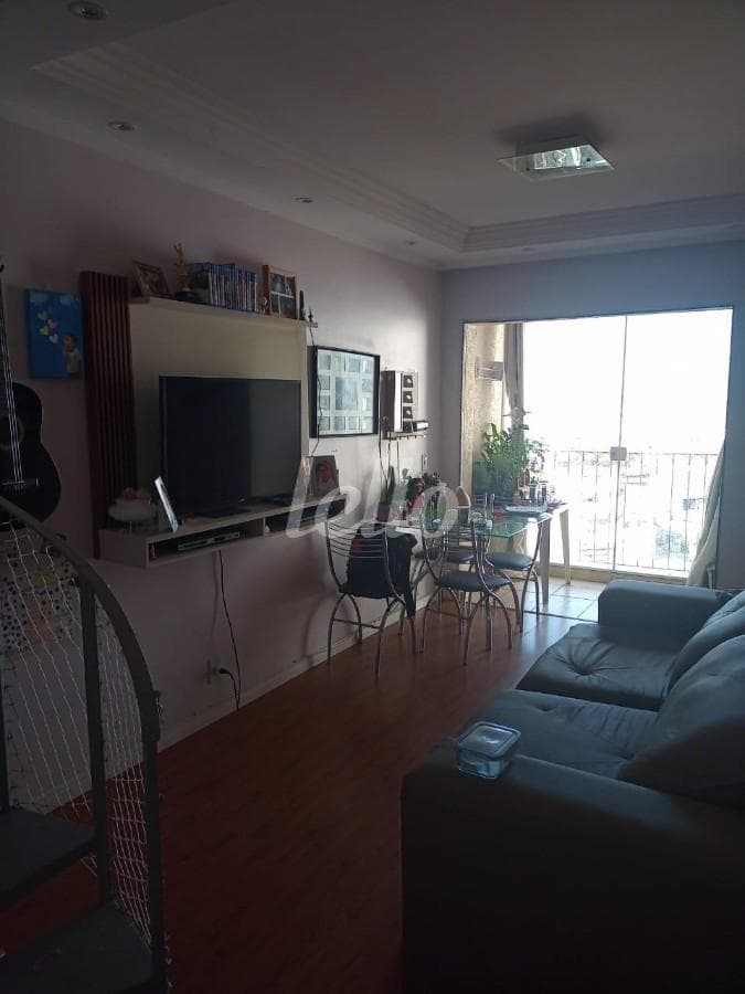 SALA de Apartamento cobertura - Padrão com 124 m² em Parque Tomas Saraiva - São Paulo