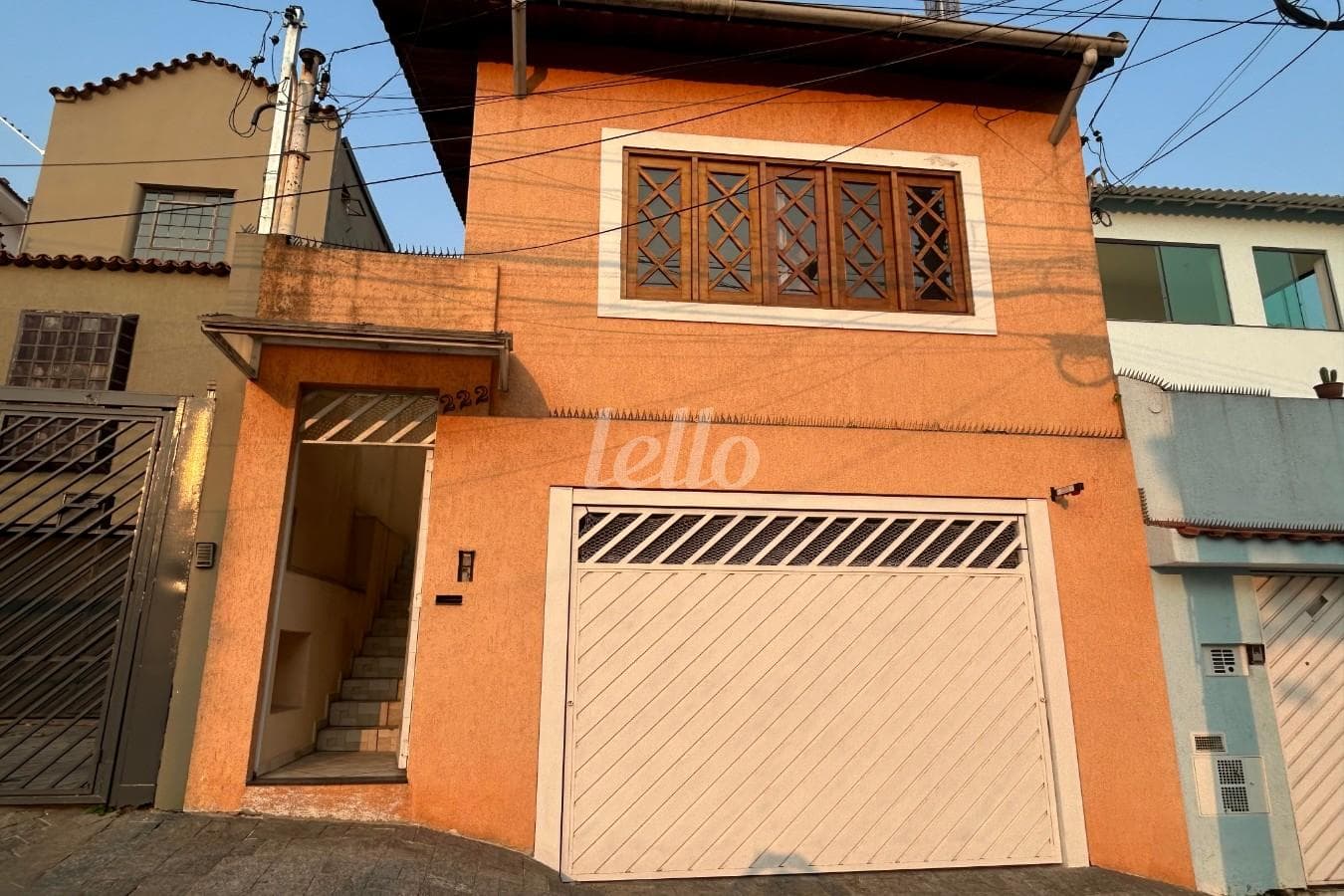 FACHADA PRINCIPAL de Casa sobrado com 200 m² em Santana - São Paulo