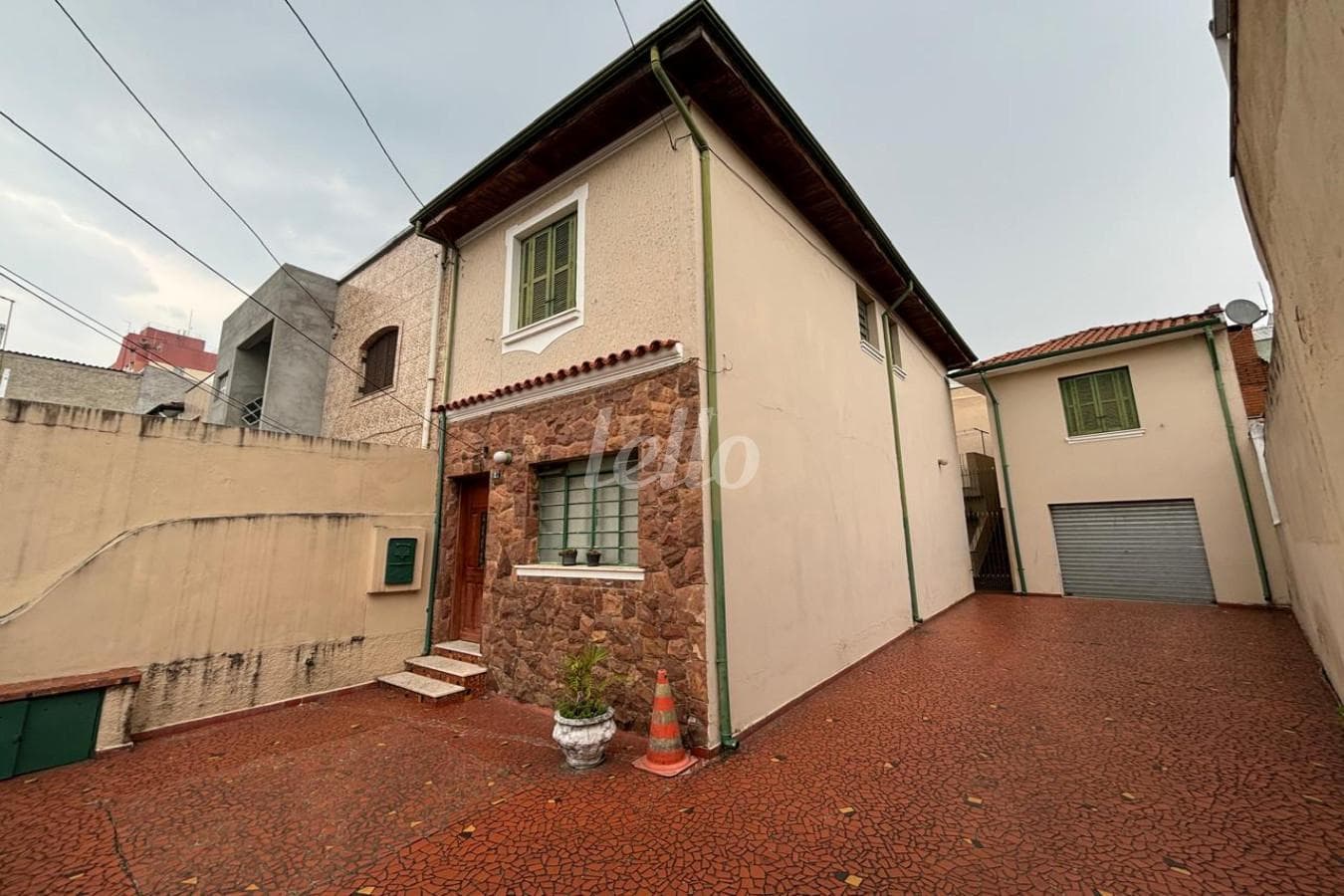 FACHADA de Casa de vila - sobrado com 126 m² em Vila Regente Feijó - São Paulo