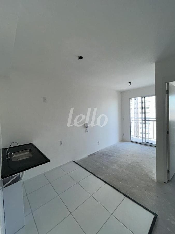 SALA INTEGRADA A COZINHA de Apartamento com 27 m² em Tatuapé - São Paulo