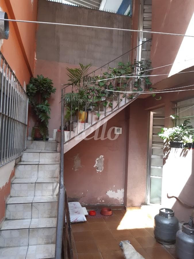 ACESSO A EDÍCULA de Casa sobrado com 160 m² em Jardim Aricanduva - São Paulo