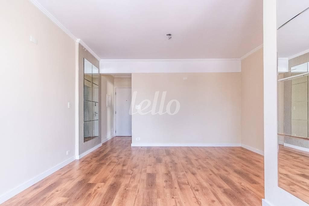 01SALA_002 de Apartamento com 68 m² em Vila Gomes Cardim - São Paulo