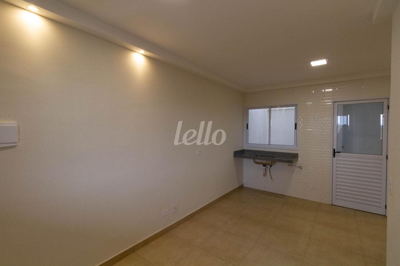 SALA de Apartamento com 33 m² em Vila Carrão - São Paulo