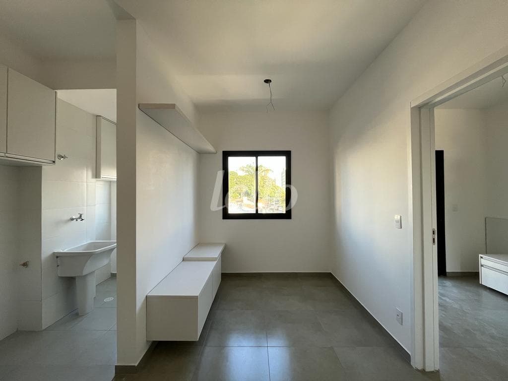 SALA de Apartamento com 31 m² em Parque São Jorge - São Paulo