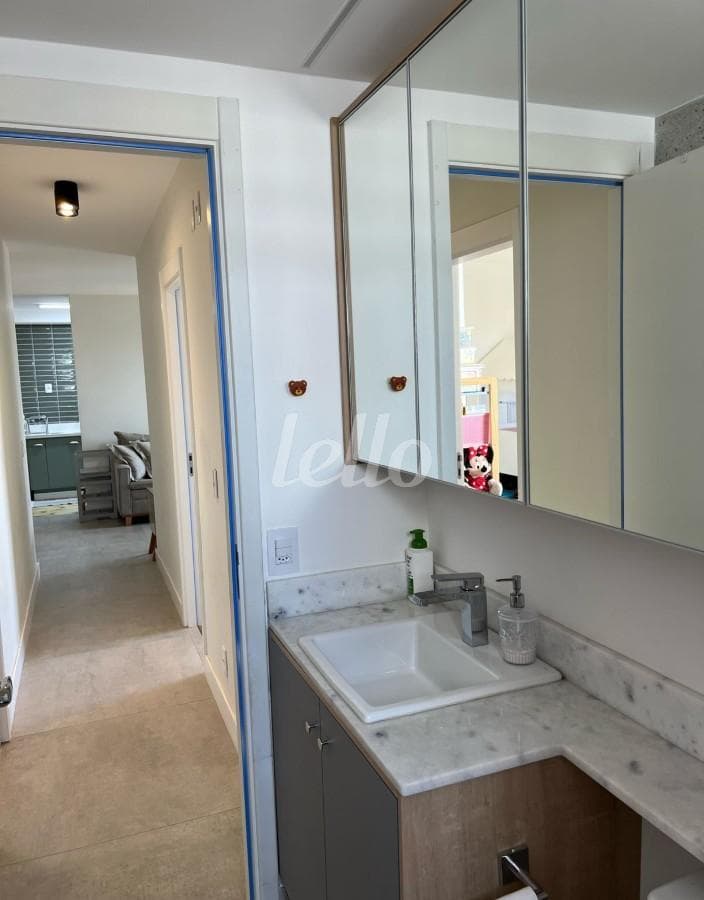 2192365424537413 de Apartamento com 84 m² em Parque São Jorge - São Paulo