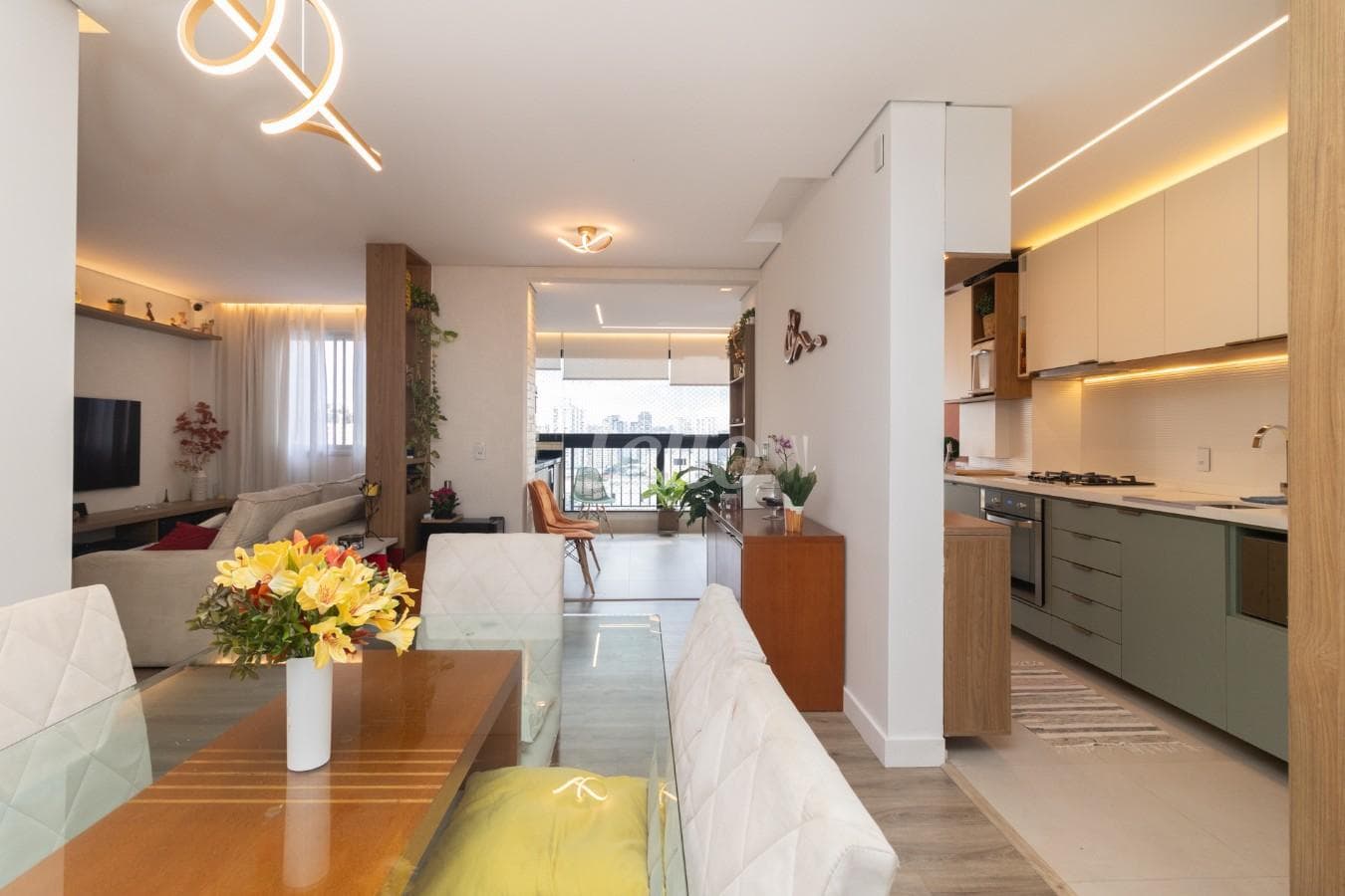 2 - SALA de Apartamento com 84 m² em Parque São Jorge - São Paulo