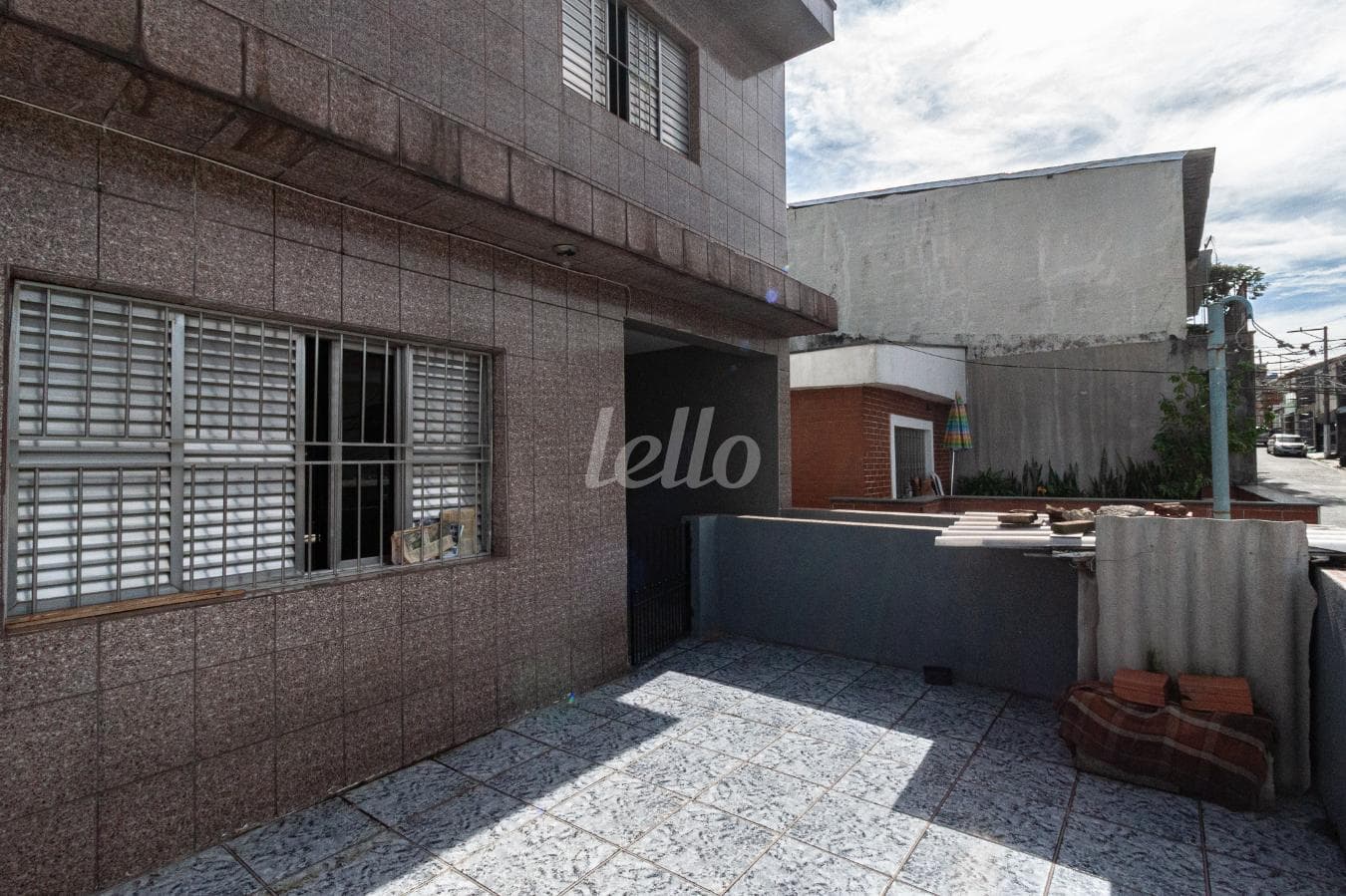 SACADAVARANDA de Casa sobrado com 149 m² em Jardim Record - São Paulo