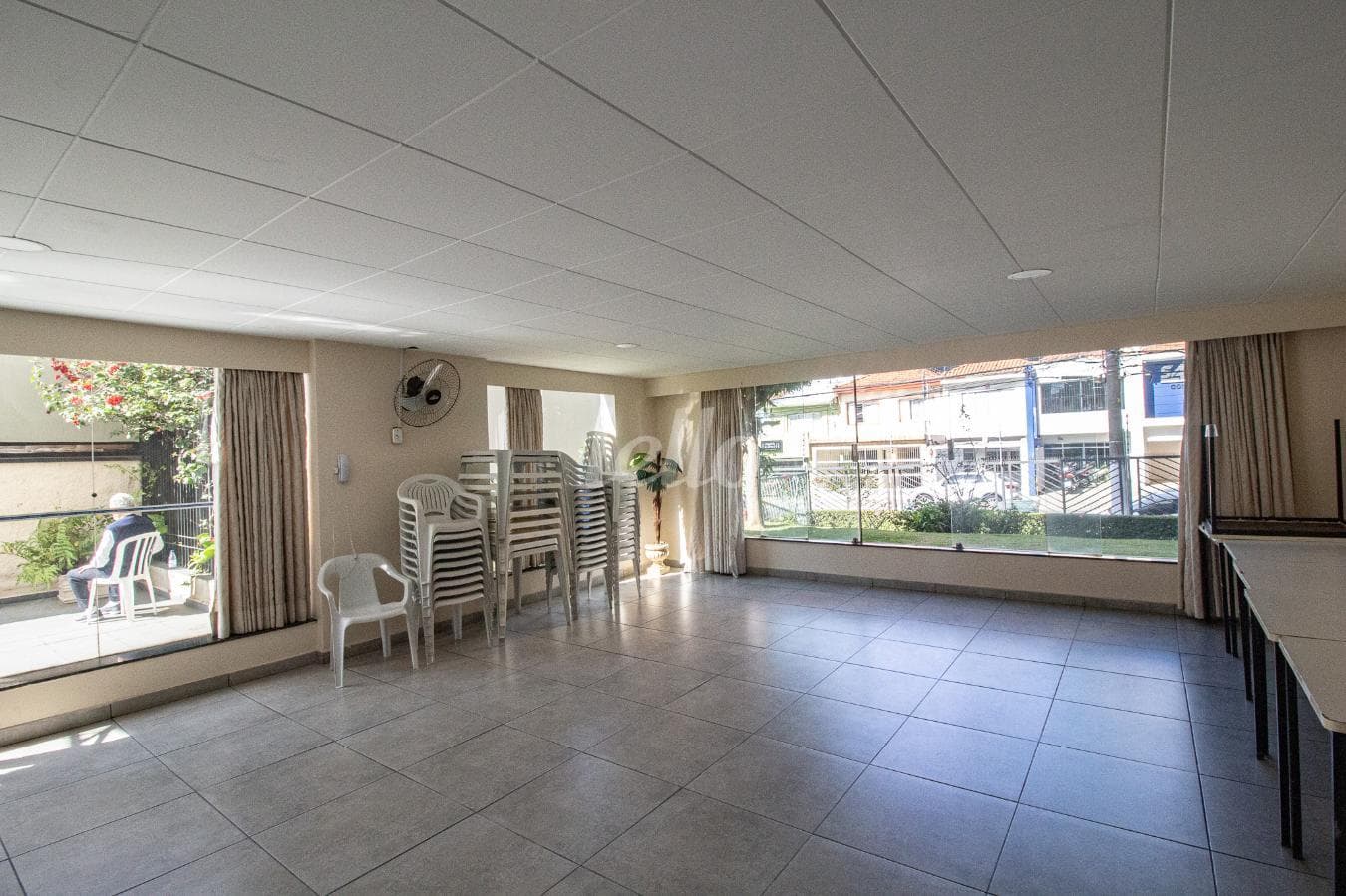 AREA CONDOMINIAL