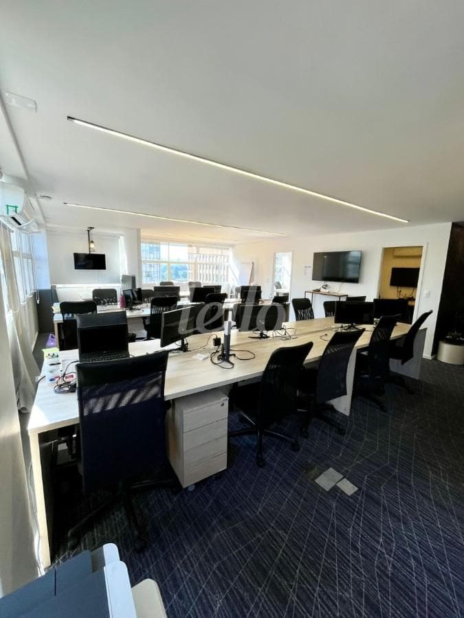SALA de Sala / Conjunto com 210 m² em Jardim Paulistano - São Paulo