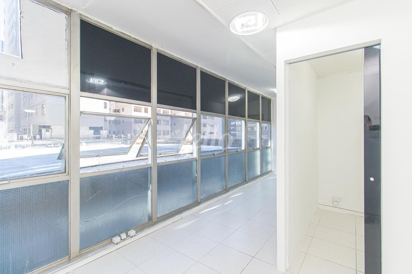 SALA de Sala / Conjunto com 50 m² em Jardim Paulista - São Paulo