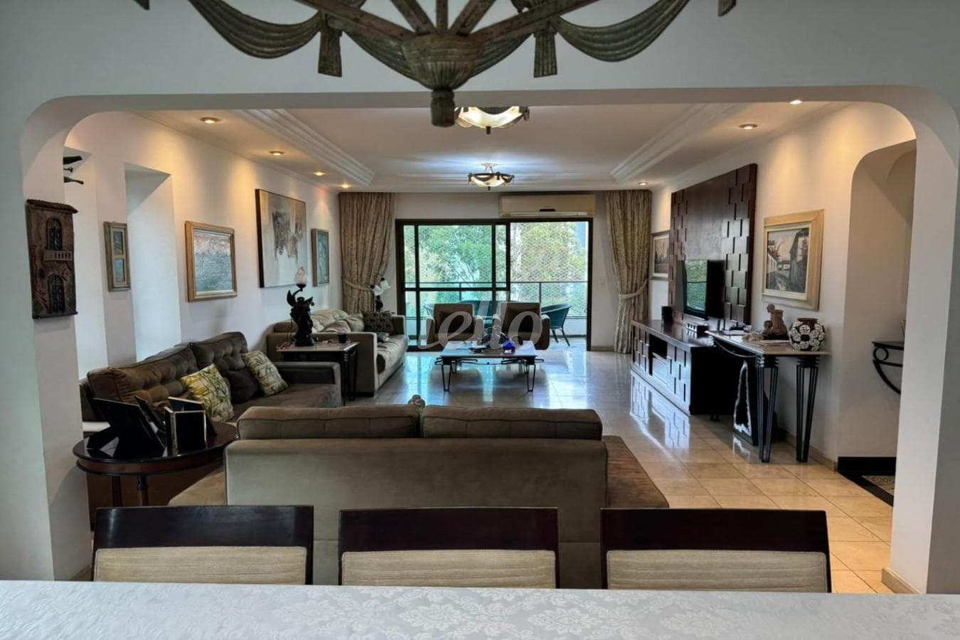 SALAS de Apartamento com 215 m² em Vila Suzana - São Paulo