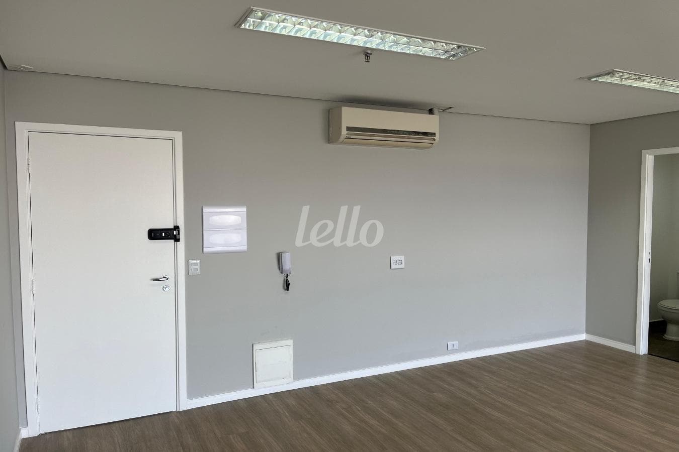 07688CCB-3BB3-4D27-BD96-07A7C8C47239 de Sala / Conjunto com 61 m² em Vila Leopoldina - São Paulo