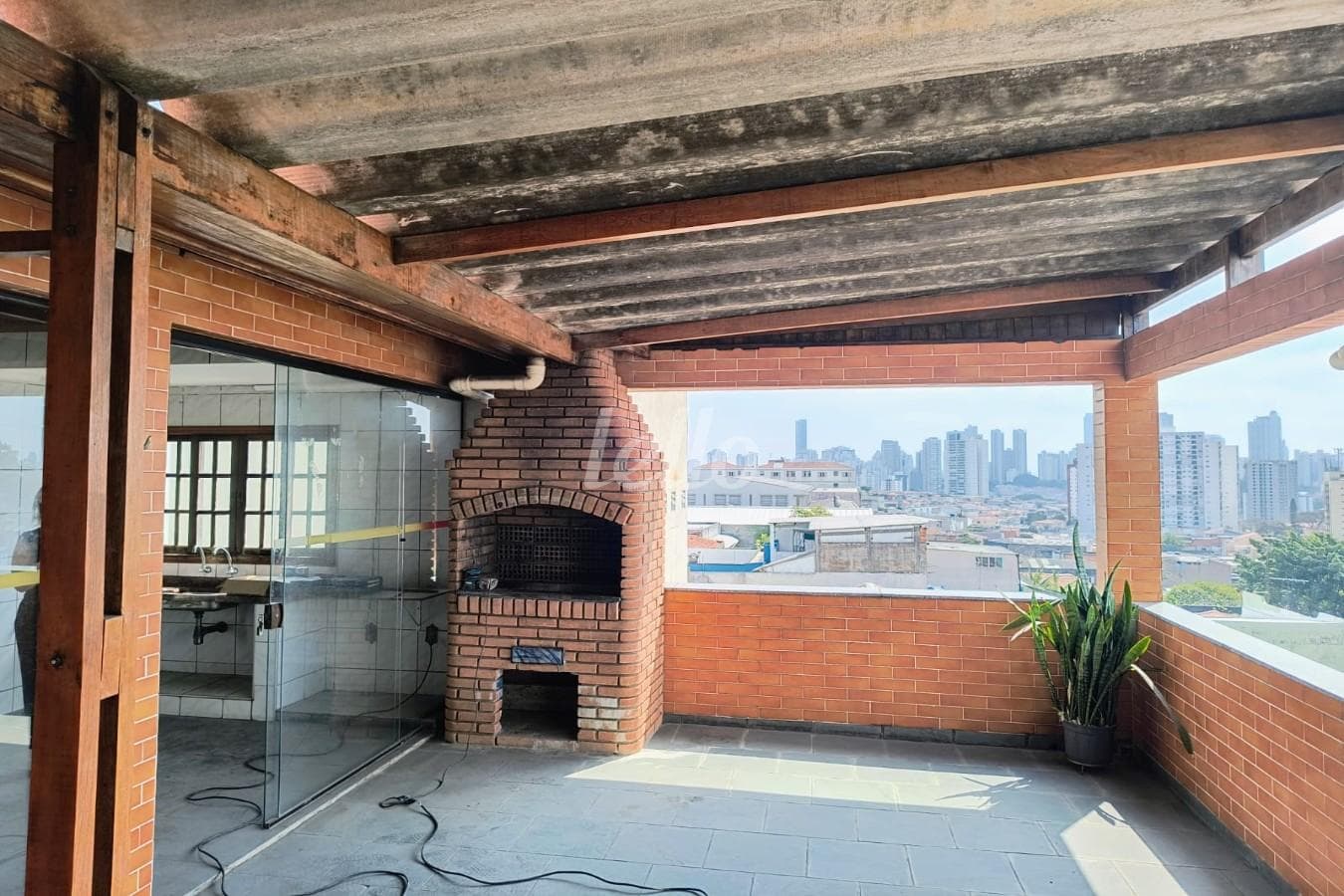 VARANDA GOURMET de Casa sobrado com 375 m² em Vila Regente Feijó - São Paulo