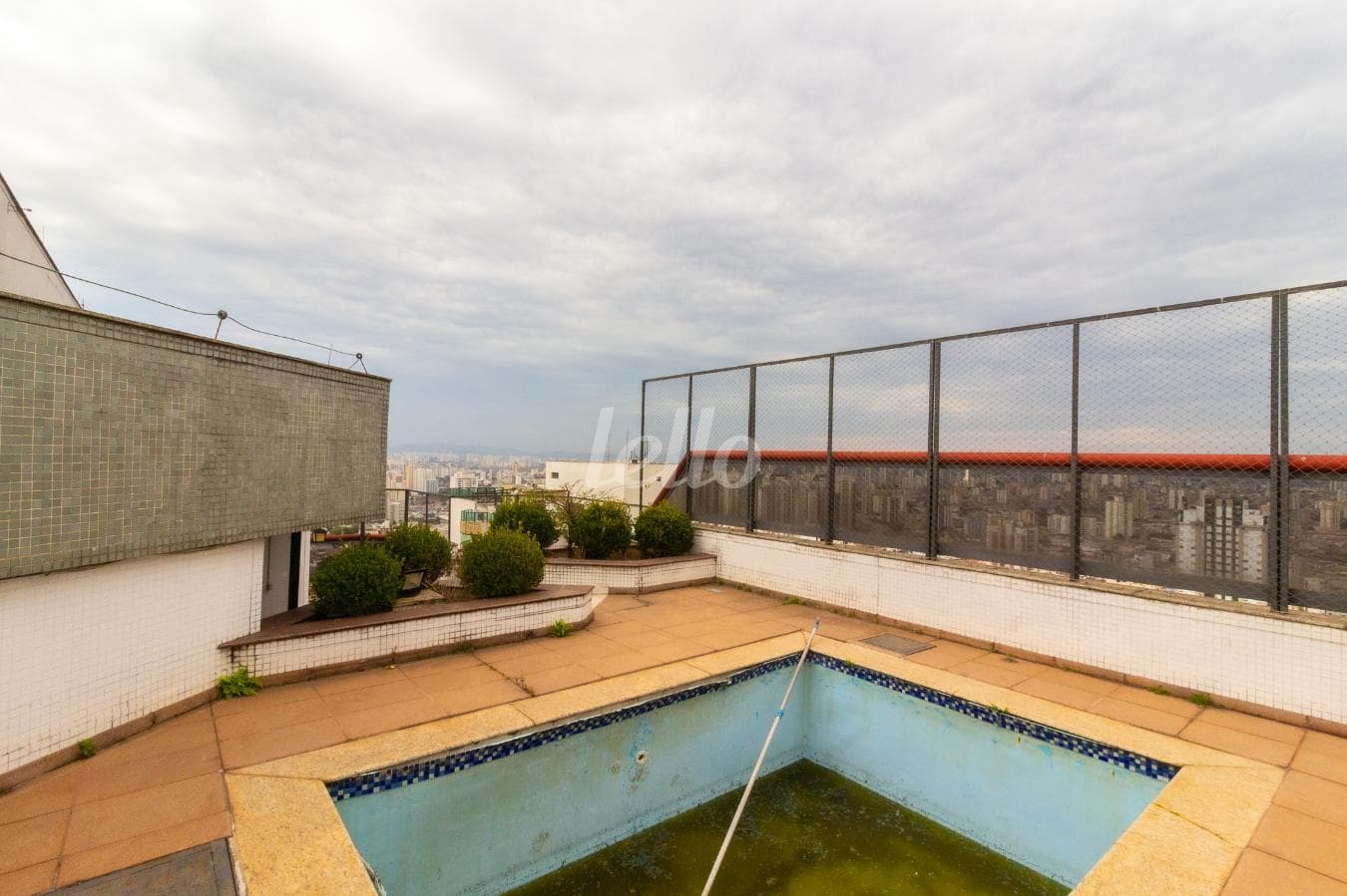 AREA CONDOMINIAL