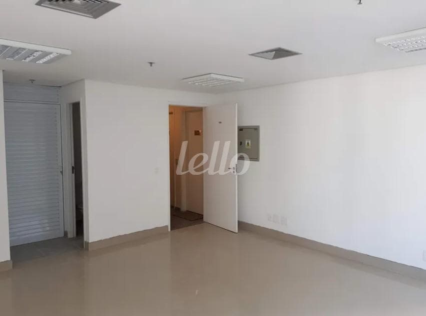 SALA de Sala / Conjunto com 31 m² em Cerqueira César - São Paulo