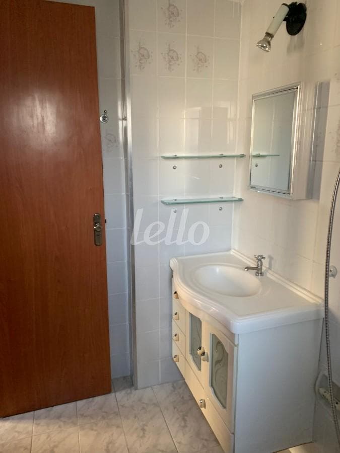 BANHEIRO SOCIAL de Apartamento com 45 m² em Vila Gomes Cardim - São Paulo