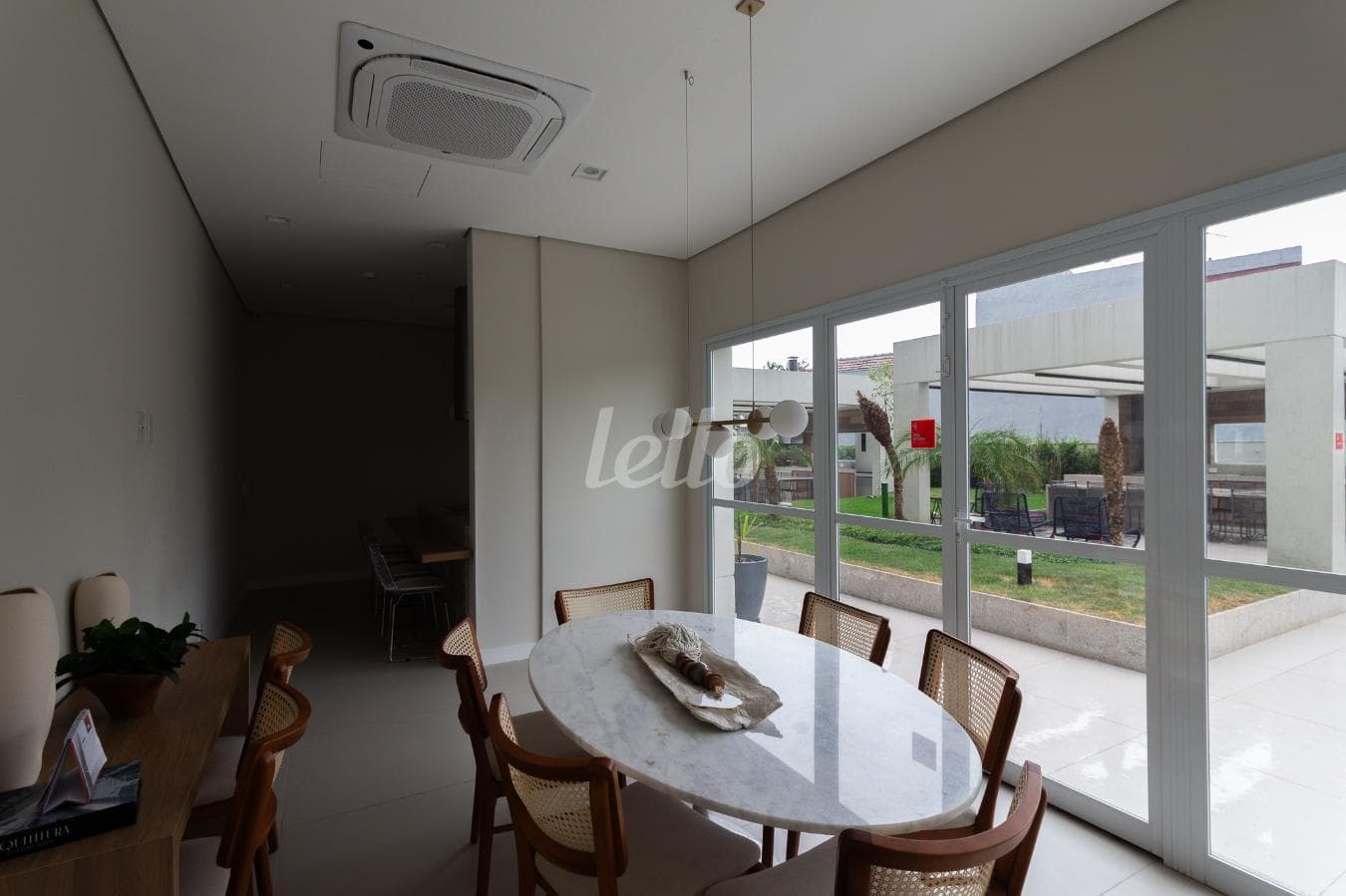 AREA CONDOMINIAL