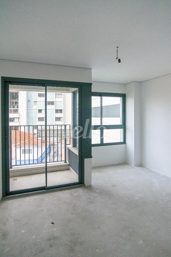 SALA de Sala / Conjunto com 34 m² em Sumarezinho - São Paulo