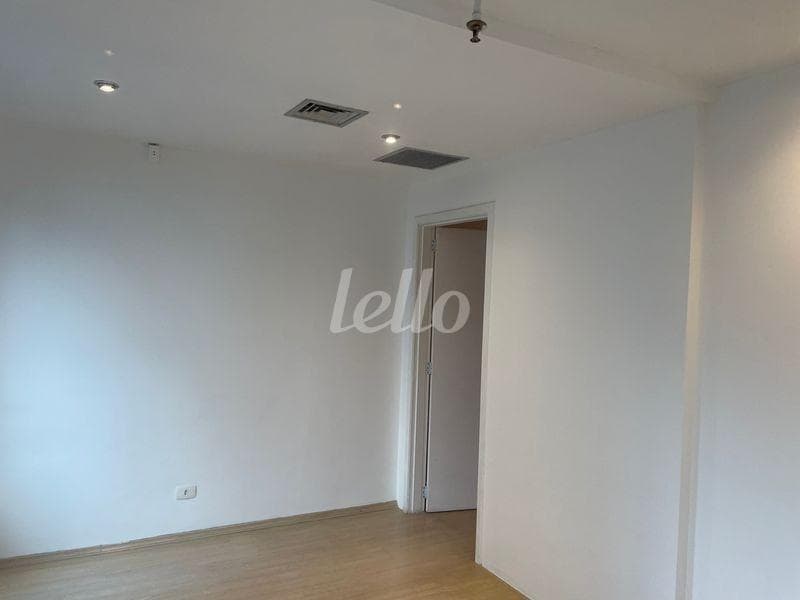 FHXA_YSQ de Sala / Conjunto com 30 m² em Jardim Paulista - São Paulo