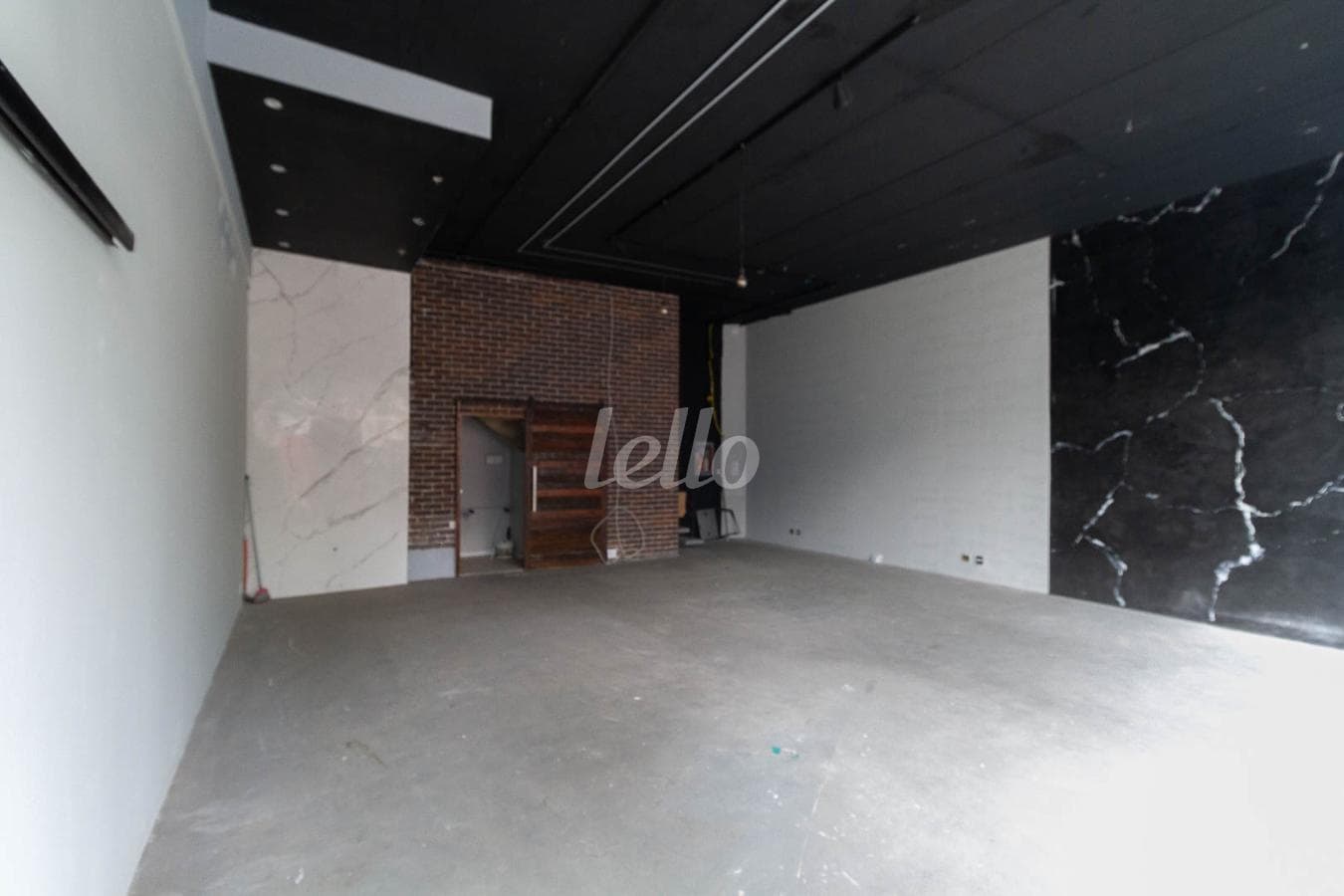 SALA de Prédio Comercial Monousuário com 200 m² em Planalto Paulista - São Paulo