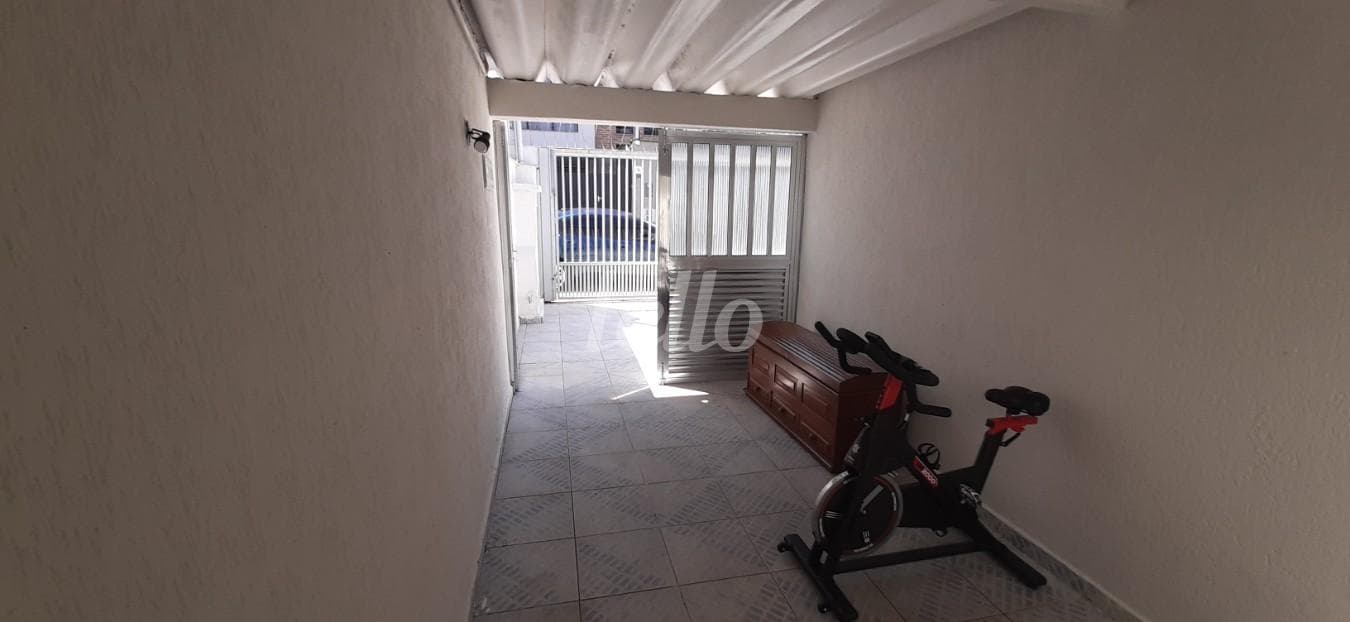 GARAGEM de Casa térrea com 133 m² em Vila Antonieta - São Paulo