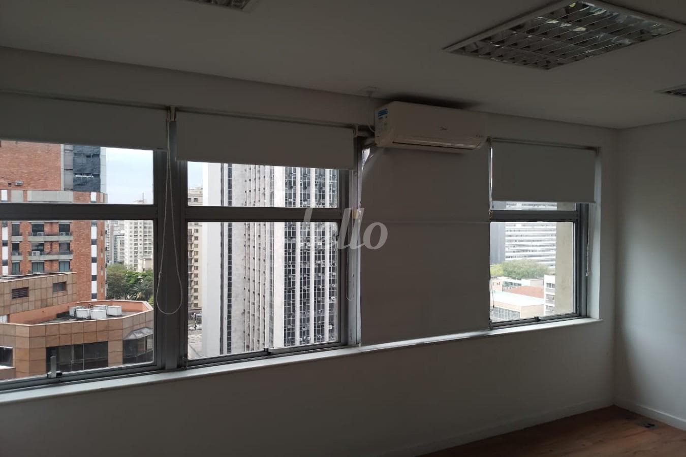 WHATSAPP IMAGE 2025-12-05 AT 16 de Sala / Conjunto com 61 m² em Jardim Paulista - São Paulo