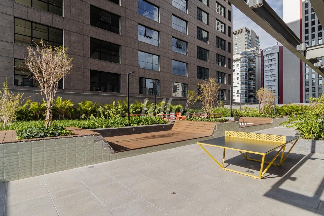 AREA CONDOMINIAL
