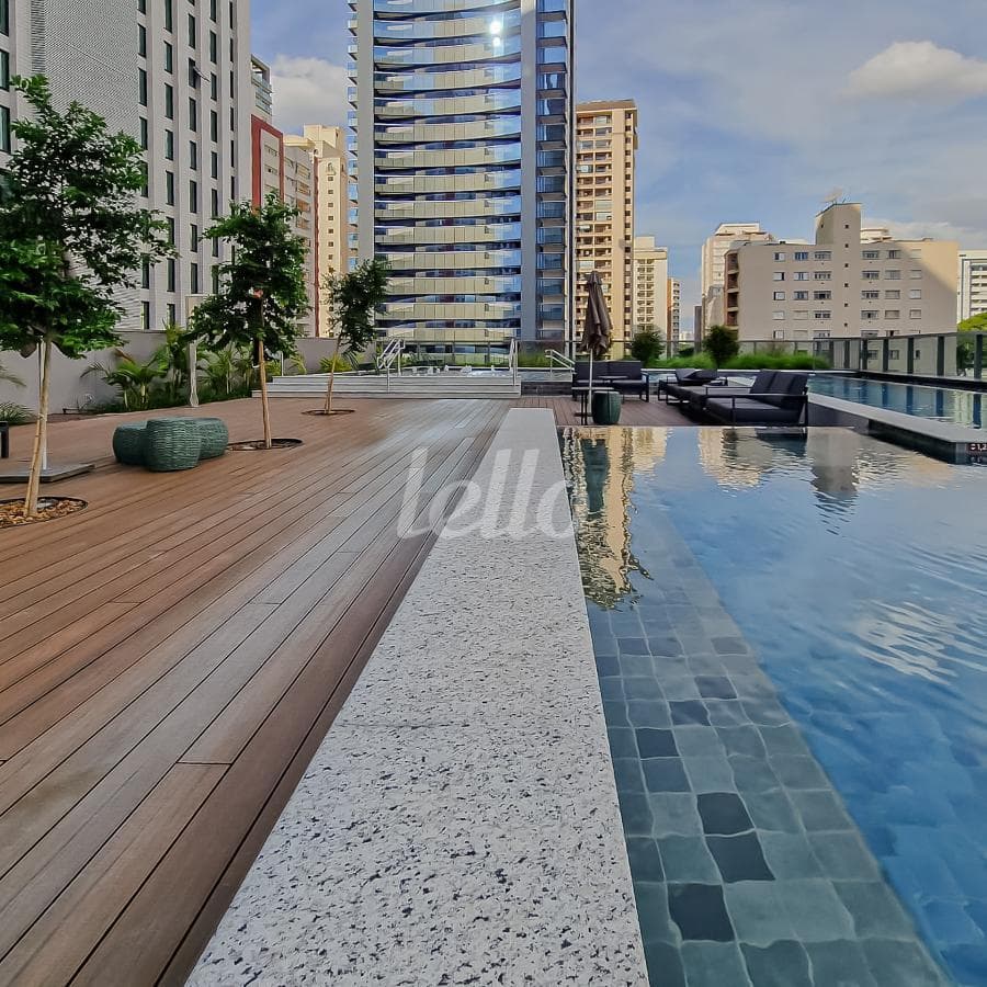AREA CONDOMINIAL