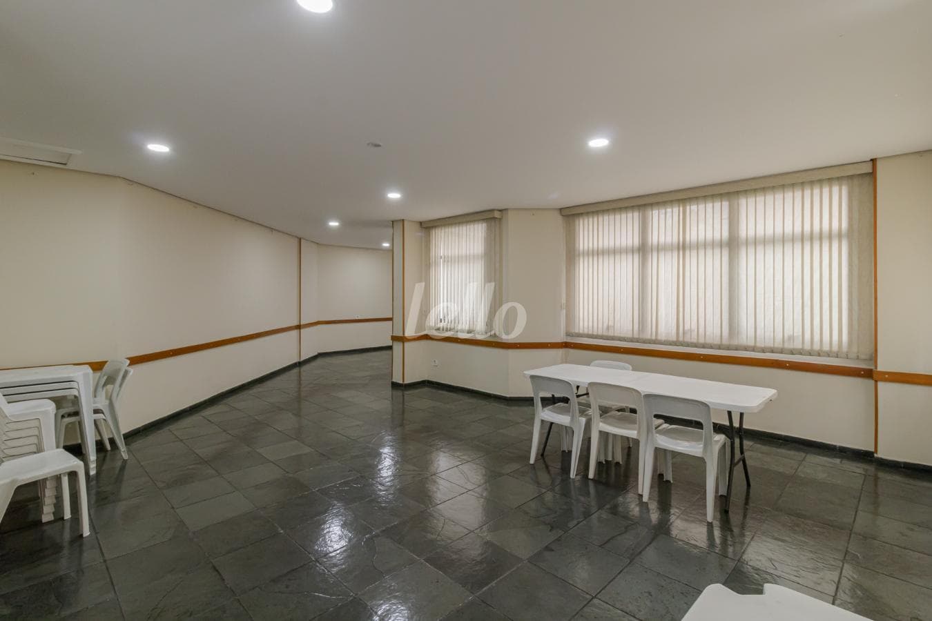 AREA CONDOMINIAL