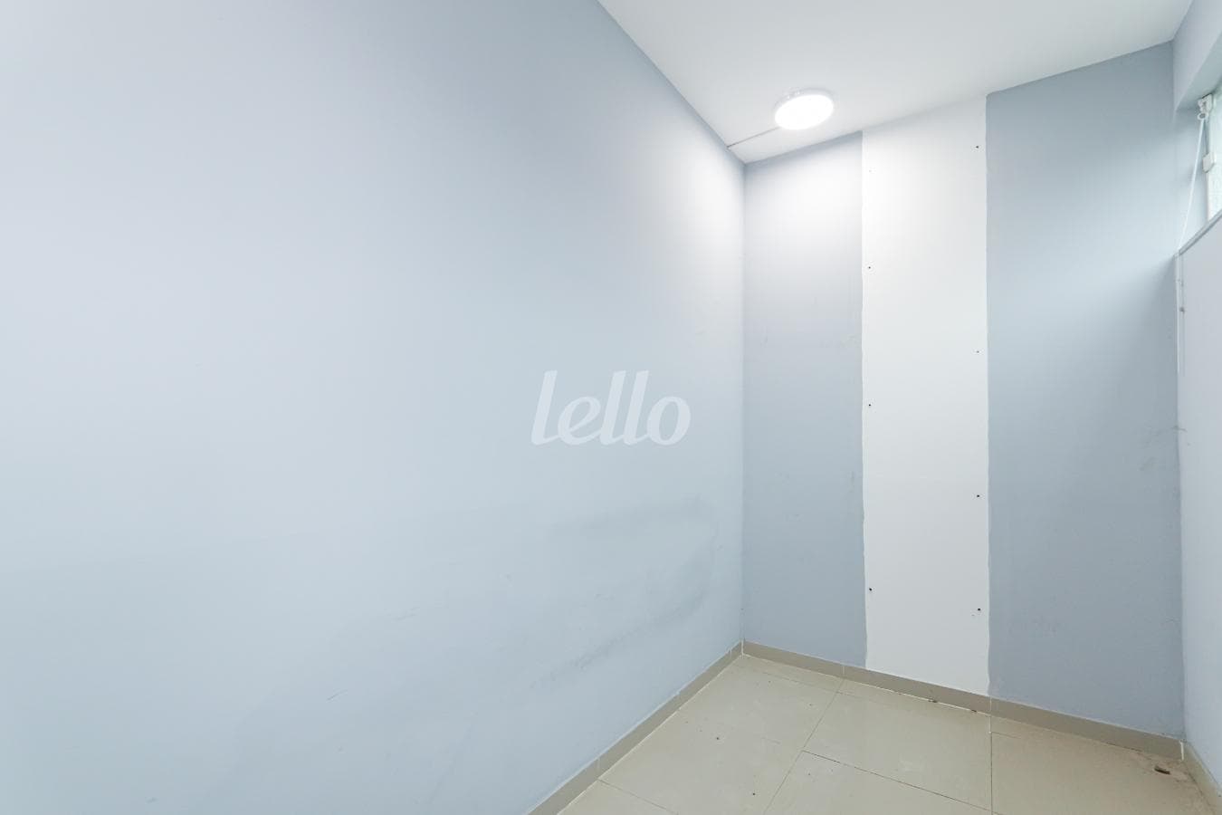 SALA de Prédio Comercial Monousuário com 225 m² em Chácara Mafalda - São Paulo