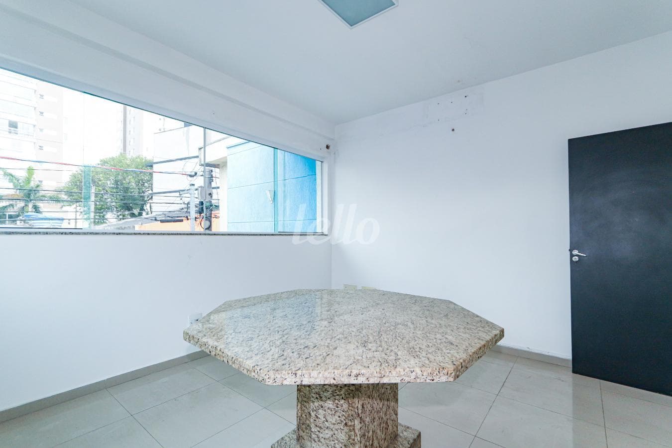SALA de Prédio Comercial Monousuário com 225 m² em Chácara Mafalda - São Paulo