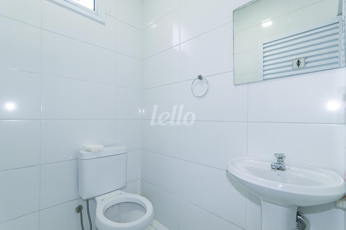 LAVABO de Prédio Comercial Monousuário com 225 m² em Chácara Mafalda - São Paulo