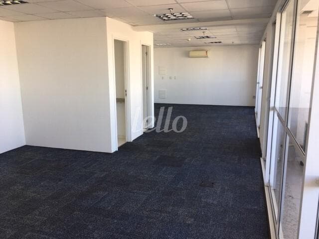1894590981167042 de Sala / Conjunto com 73 m² em Pinheiros - São Paulo
