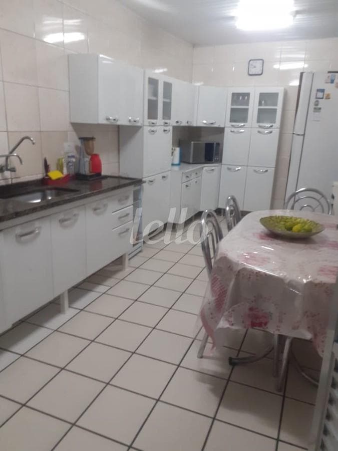 06 COZINHA de Casa assobradada com 178 m² em Parque Maria Luiza - São Paulo