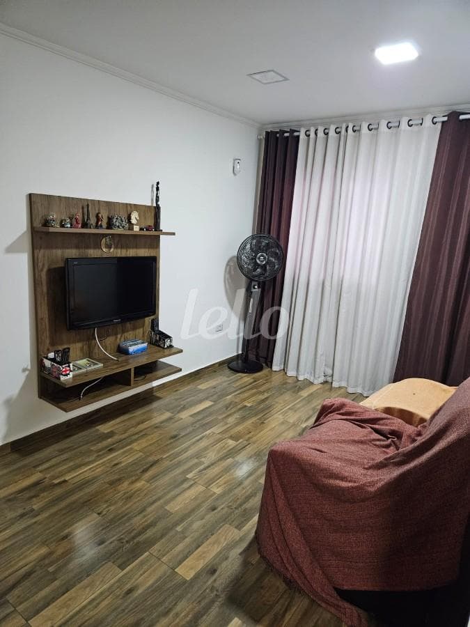 06 SALA de Casa térrea com 200 m² em Parque Maria Luiza - São Paulo