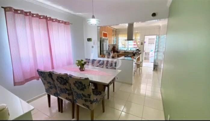 SALA de Casa assobradada com 144 m² em Parque Maria Luiza - São Paulo