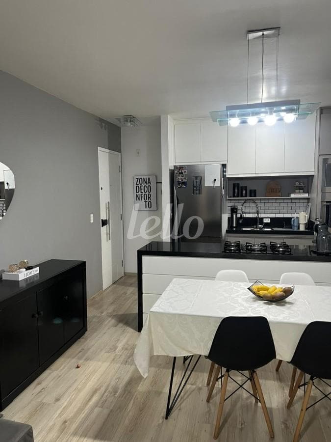SALA de Apartamento com 75 m² em Vila Paulo Silas - São Paulo