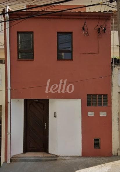 FACHADA de Casa sobrado com 158 m² em Santana - São Paulo