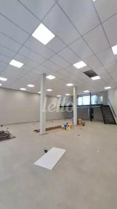 SALAO de Galpão/Armazém com 360 m² em Parque Capuava - Santo André