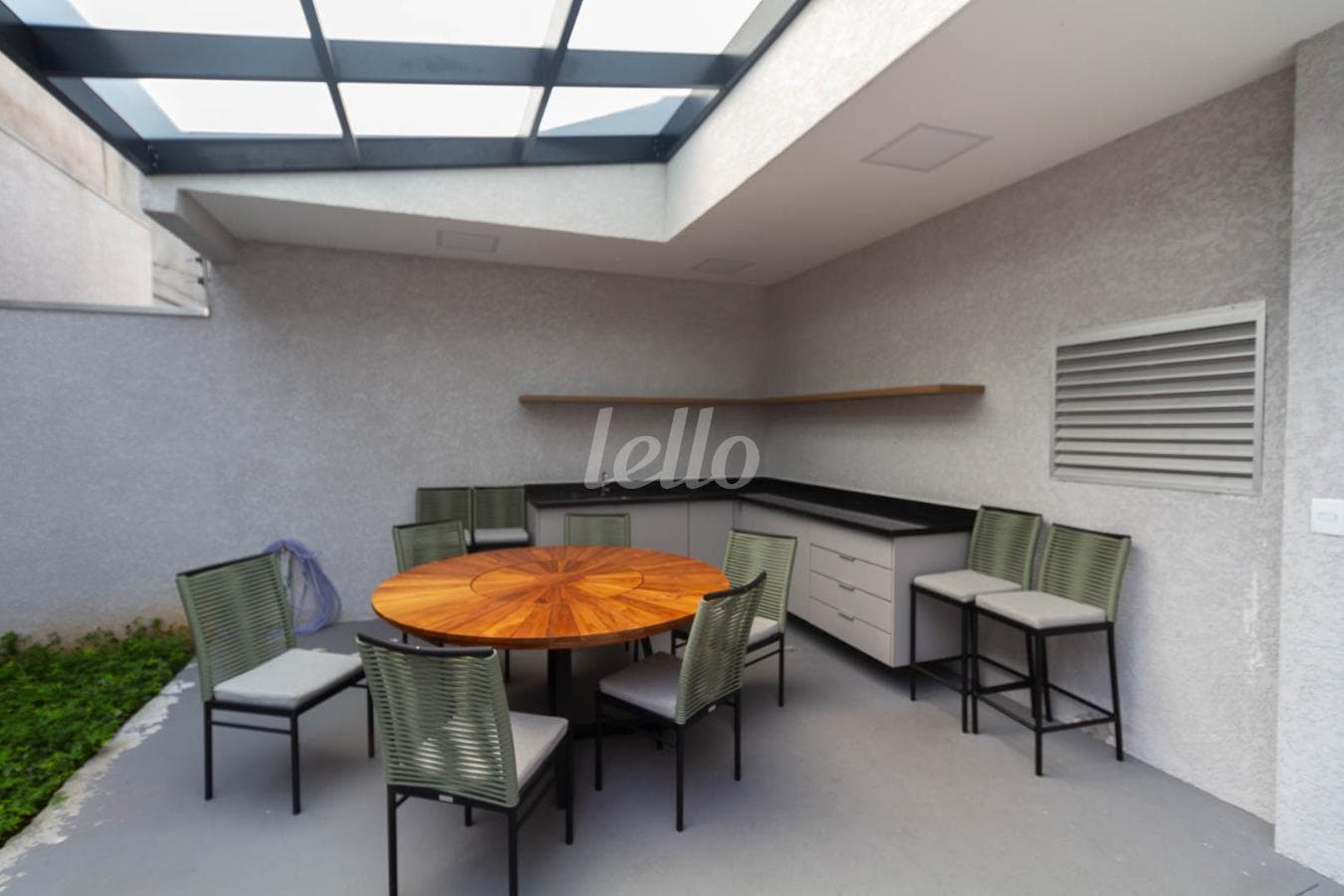 AREA CONDOMINIAL