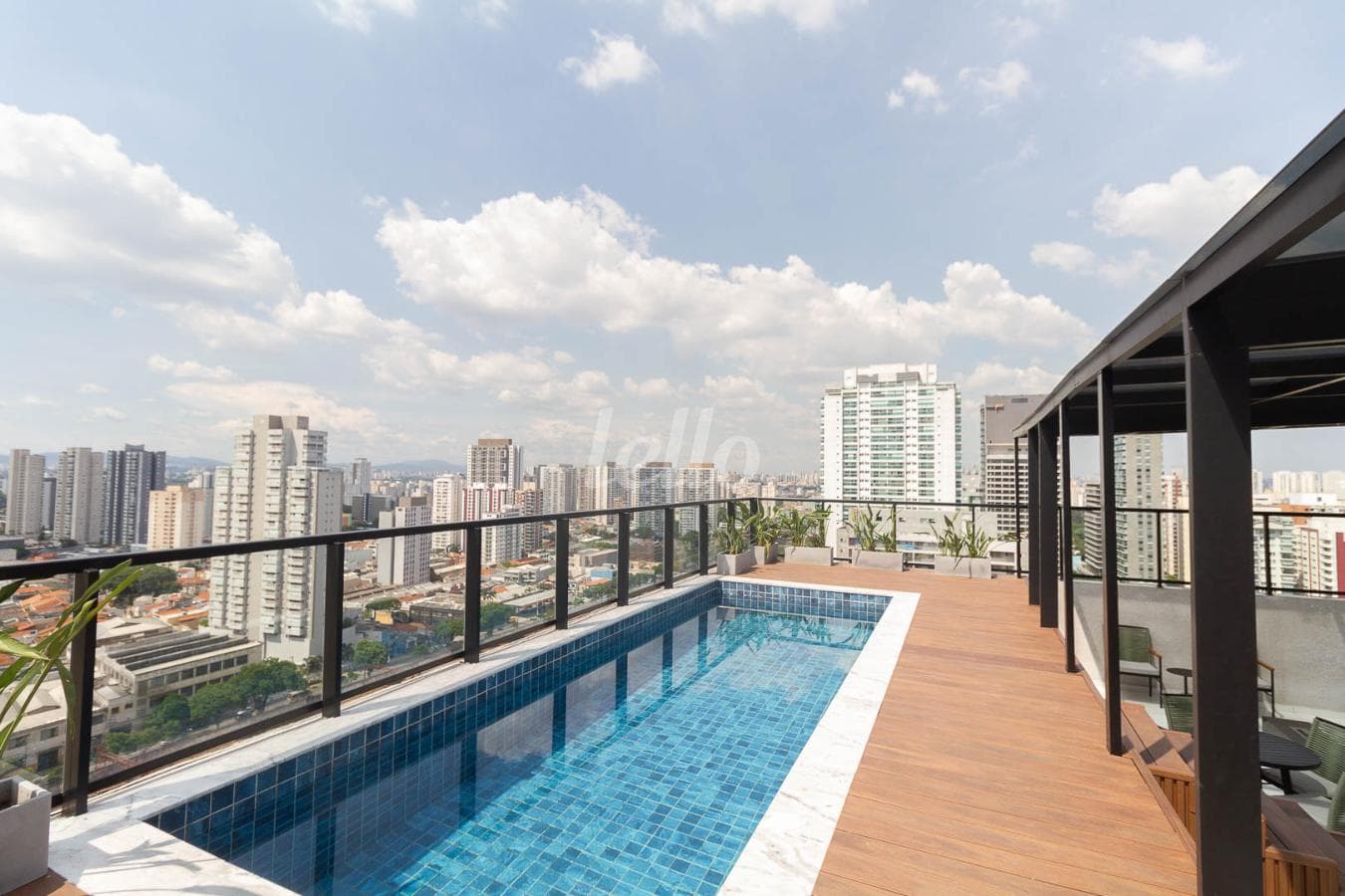 AREA CONDOMINIAL