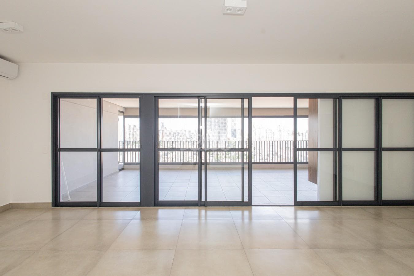 01SALA_002 de Apartamento com 125 m² em Tatuapé - São Paulo