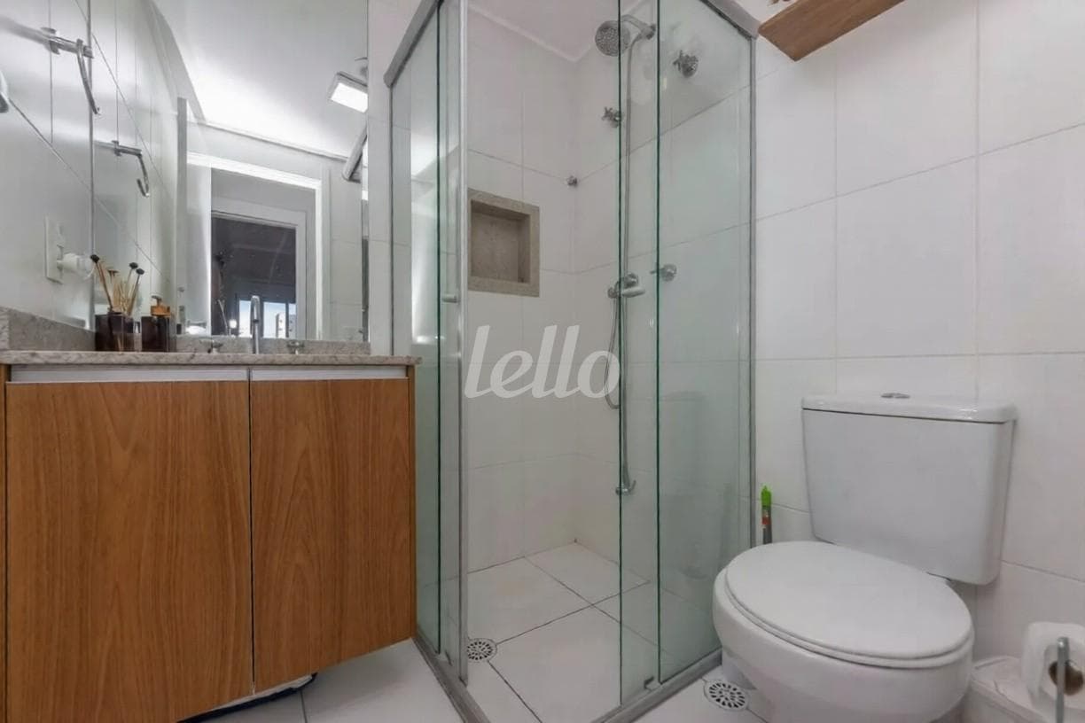 BANHEIRO de Apartamento com 64 m² em Parque São Jorge - São Paulo