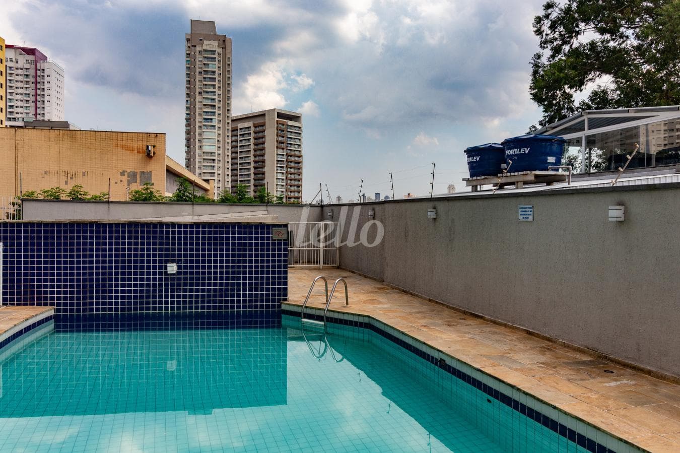 AREA CONDOMINIAL
