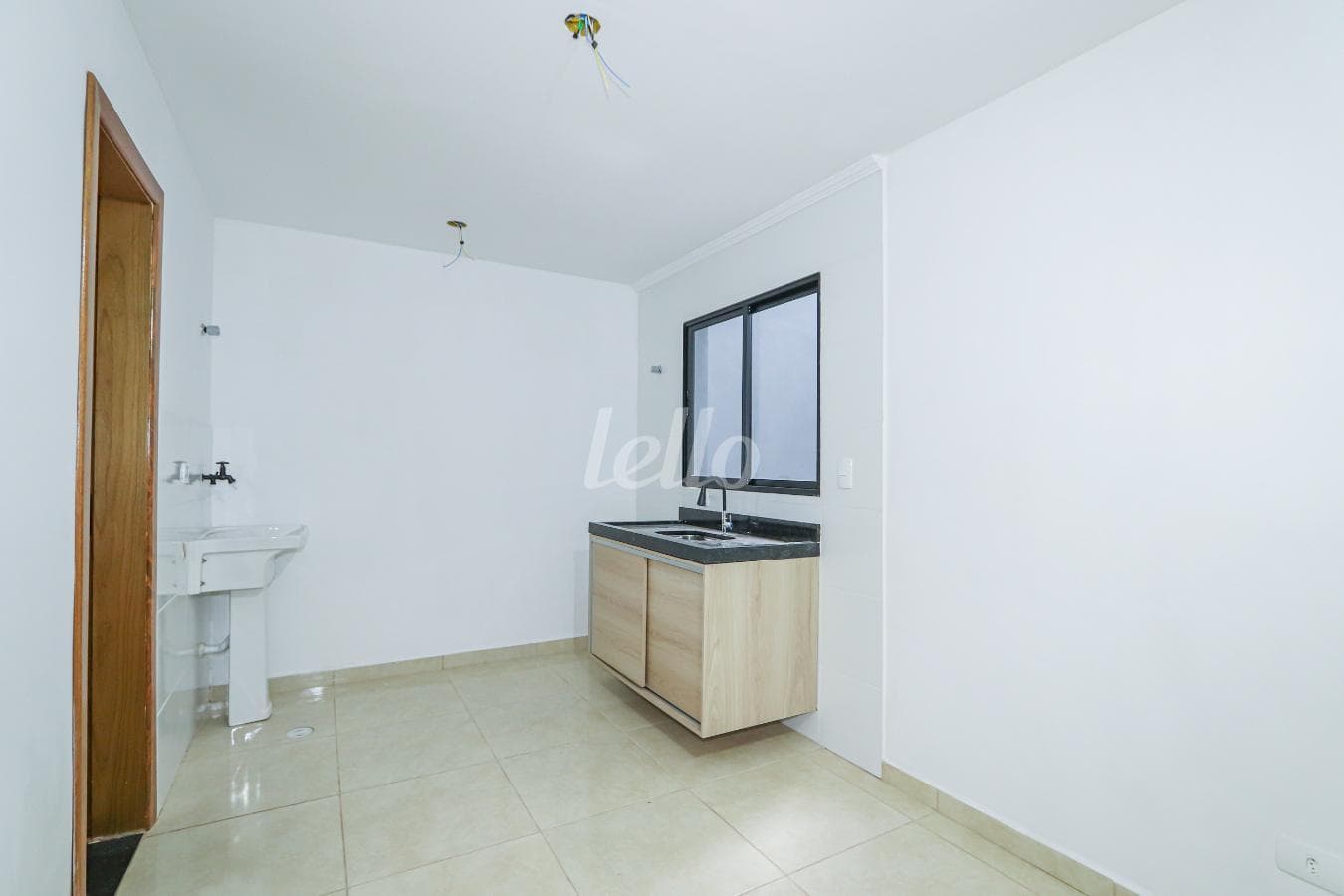 SALA de Apartamento com 30 m² em Vila Carrão - São Paulo