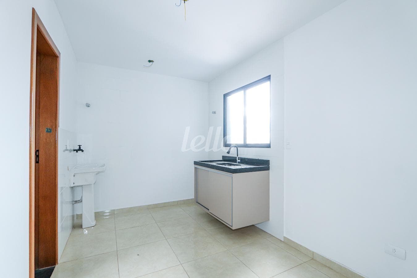 SALA de Apartamento com 30 m² em Vila Carrão - São Paulo