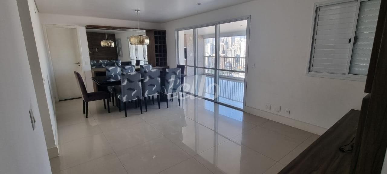 APARTAMENTO de Apartamento com 137 m² em Vila Regente Feijó - São Paulo